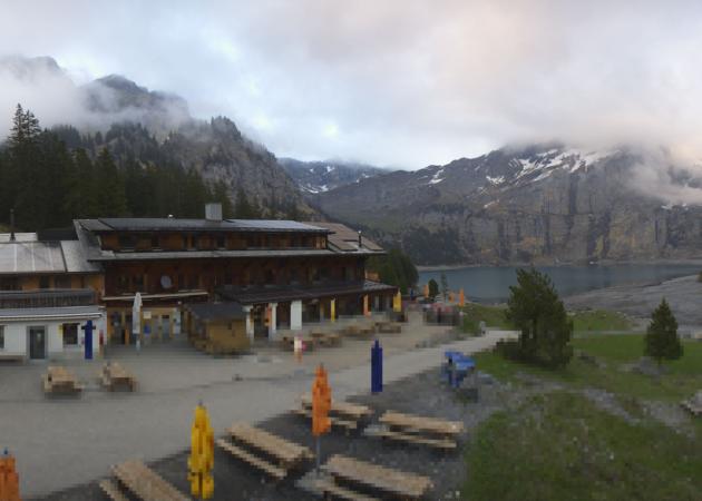 Webcam Oeschinensee - click to zoom